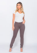 Calça Skinny em Sarja Elastano Chumbo