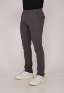 Calça Skinny em Sarja Elastano Cinza