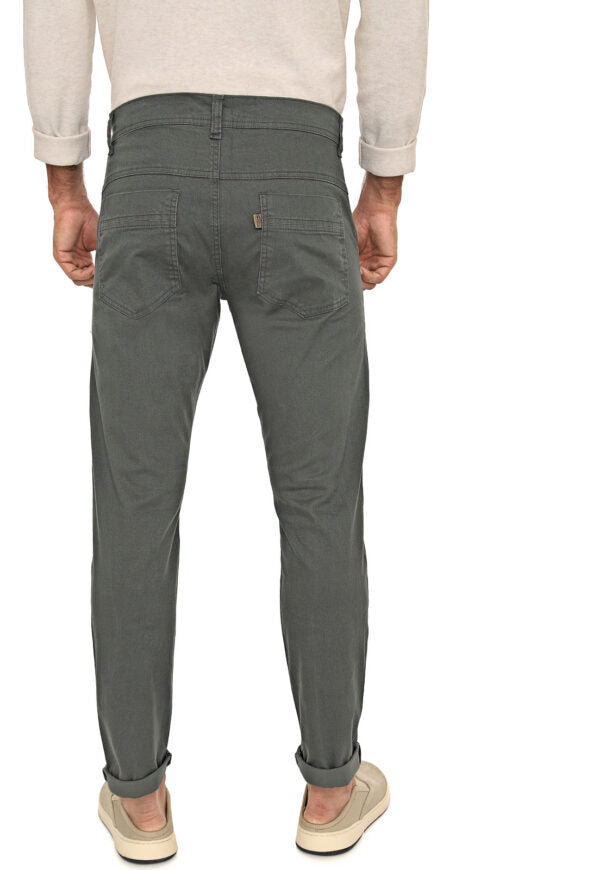 Calça Slim em Sarja Elastano Verde Musgo